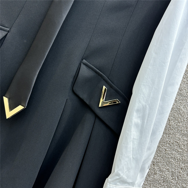 Va1e*ntin0 wrap chest pleated dress replica d&g clothing