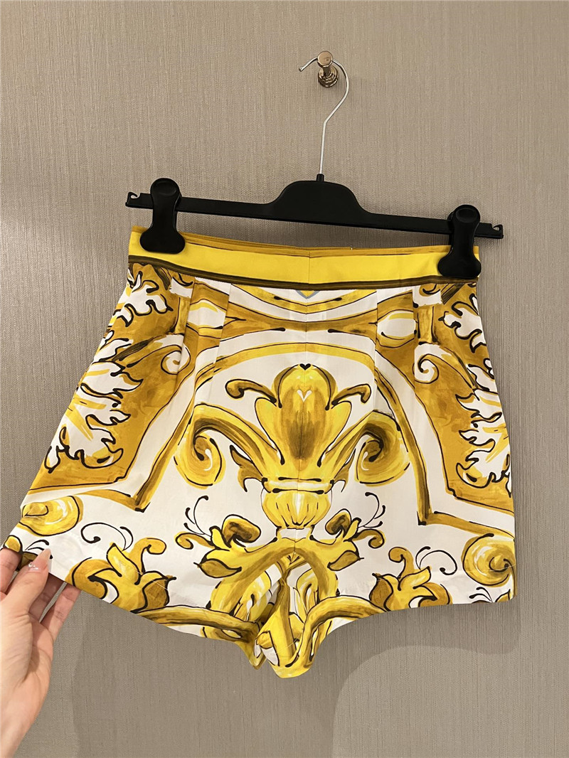 Dolce & Gabbana Majolica-print Cotton Shorts