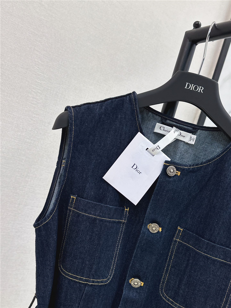 D10r vest replica designer clothing websites