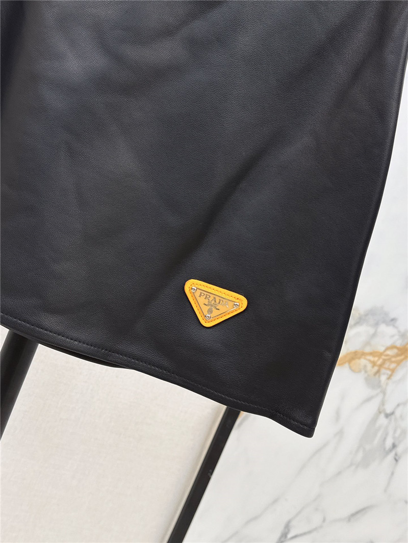 Pra*a new mini skirt cheap replica designer clothes