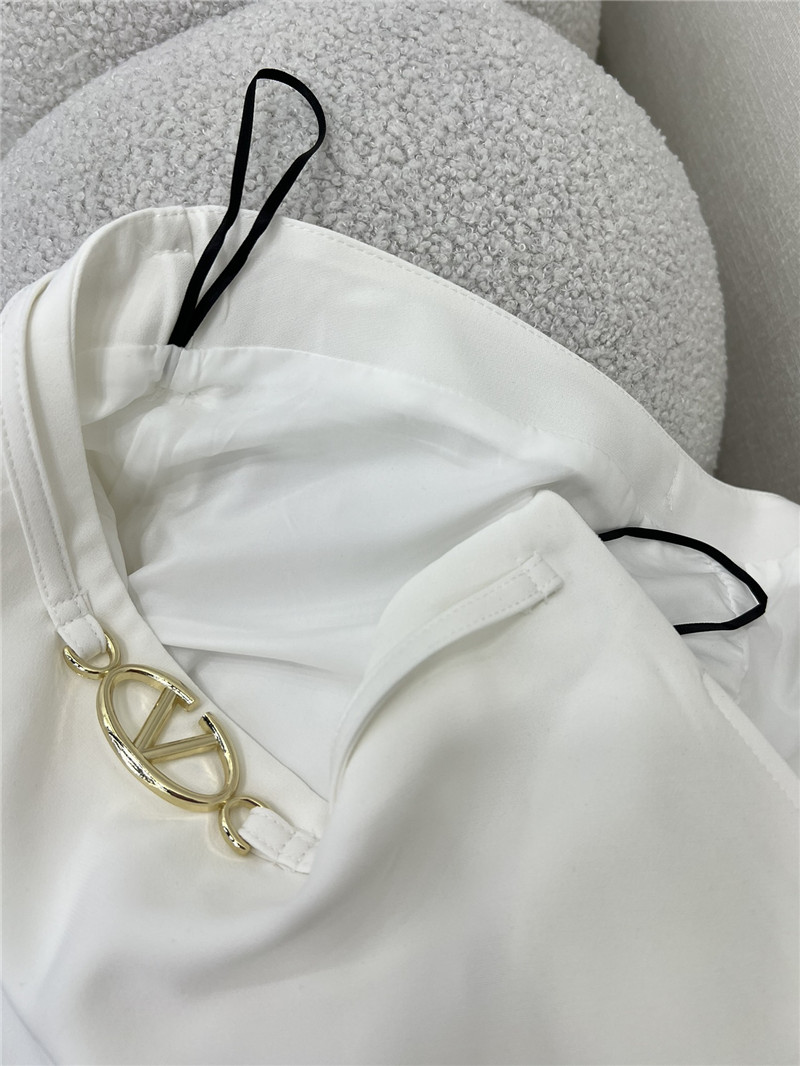 Va1e*ntin0 audrey hepburn style skirt replica clothing sites