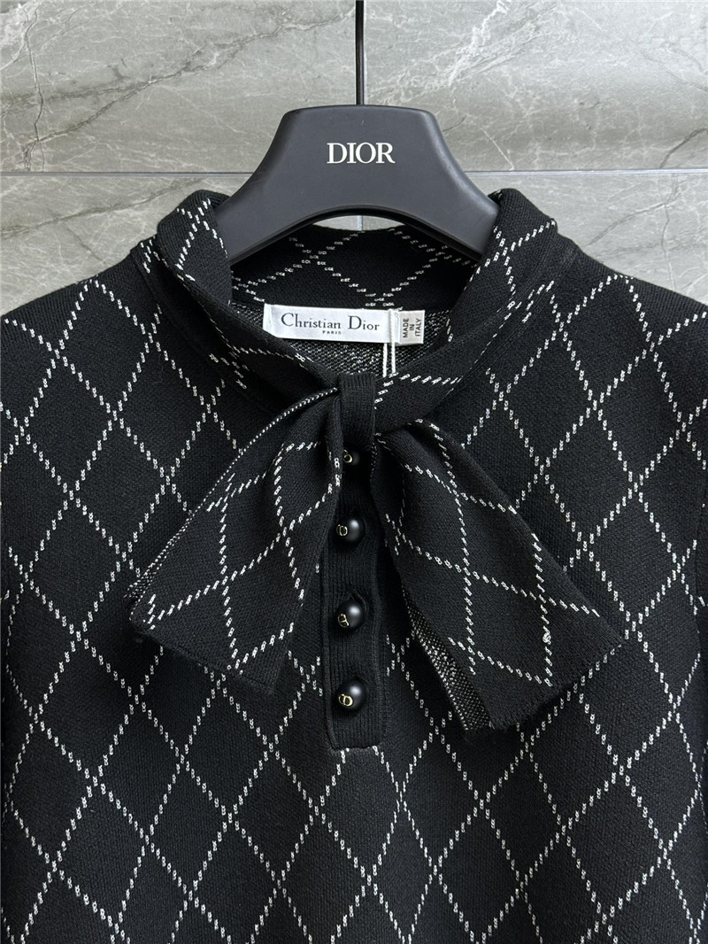 d10r D1am0nd knot sweater replica d&g clothing