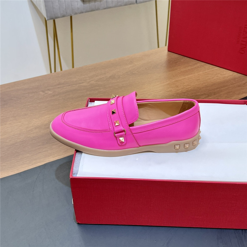 Va1e*ntin0 leisure nappa leather loafer in fuchsia