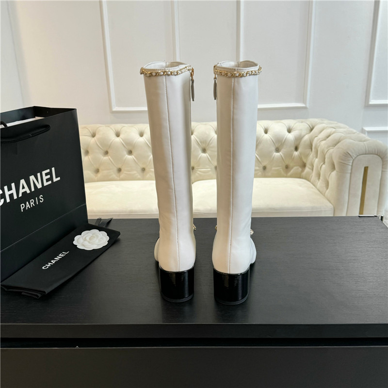 Ch**el calfskin bow patent leather keen high boots