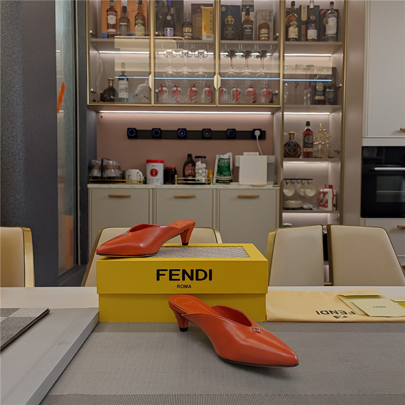 F**di ffold low-heeled mule pumps orange leather