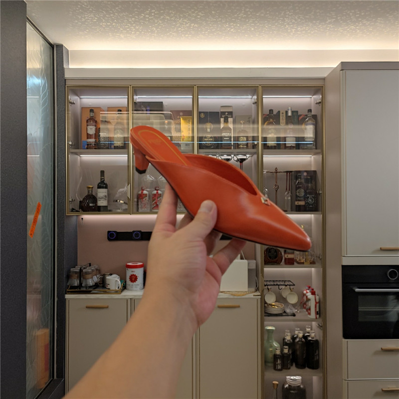 F**di ffold low-heeled mule pumps orange leather