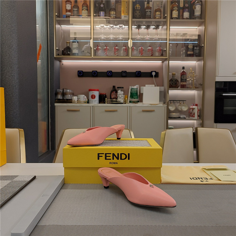 F**di ffold low-heeled mule pumps pink leather