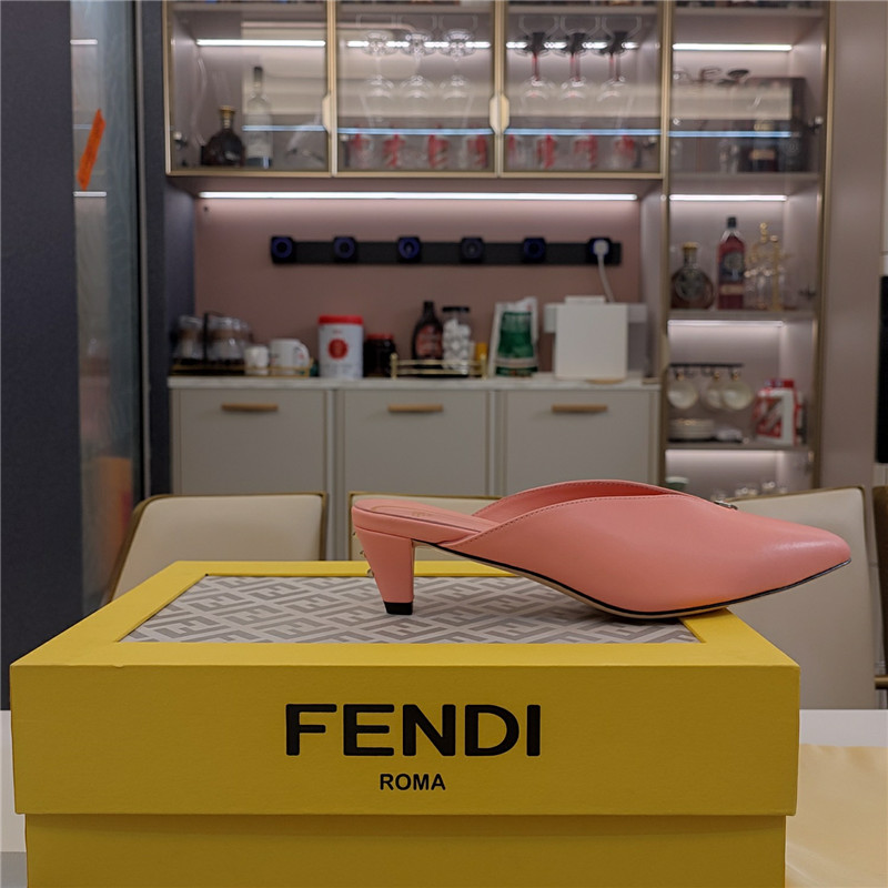 F**di ffold low-heeled mule pumps pink leather