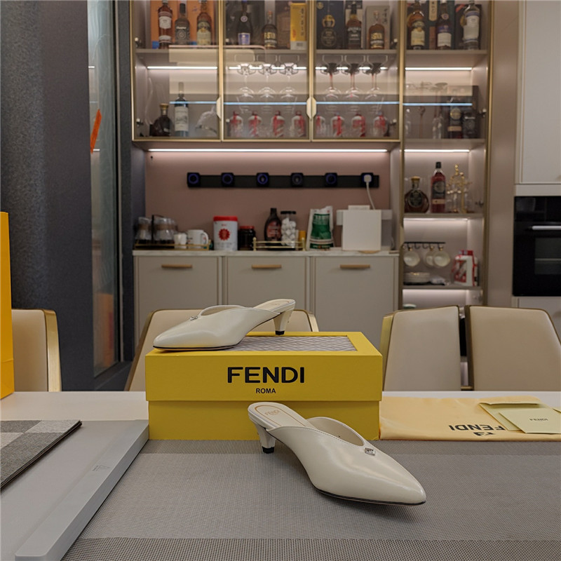 F**di ffold low-heeled mule pumps ivory leather