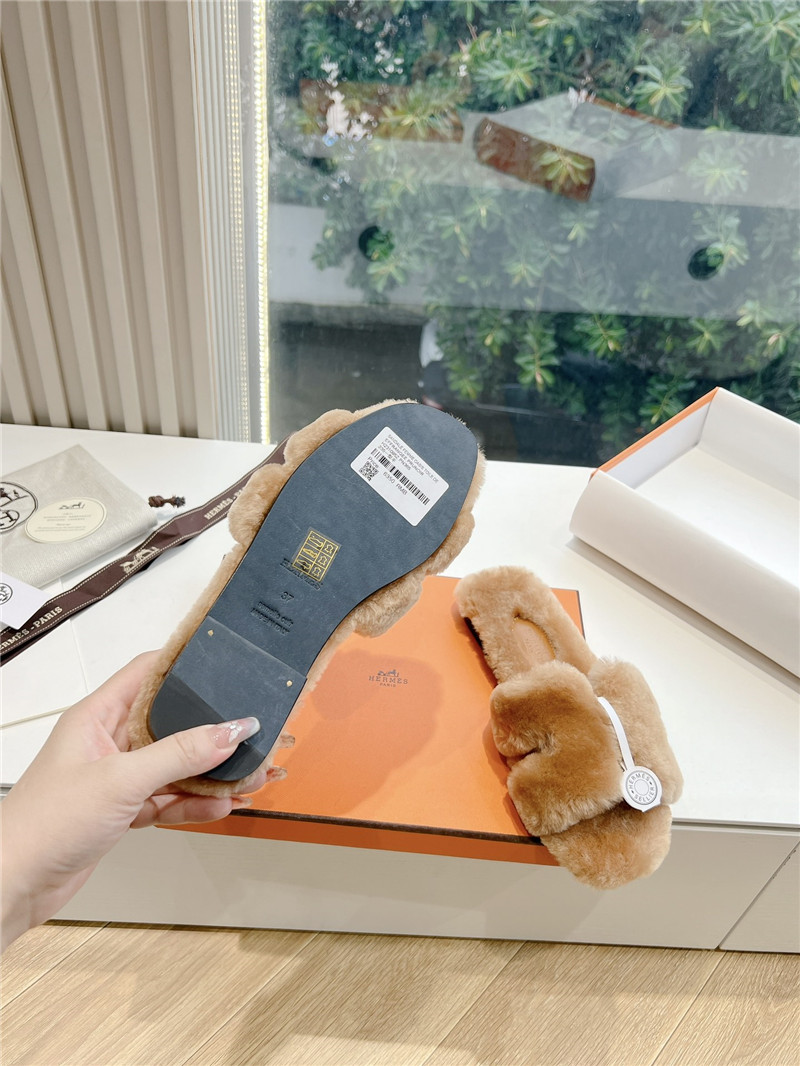 H**me5 shearling h cut-out izmir sandal brown