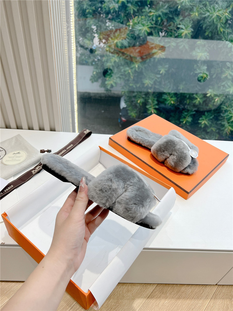 H**me5 shearling h cut-out izmir sandals grey