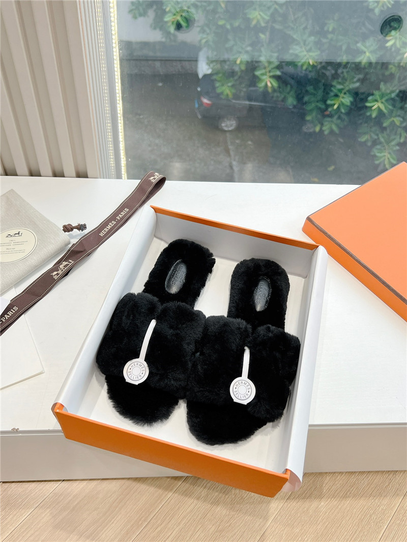 H**me5 shearling h cut-out izmir sandal black