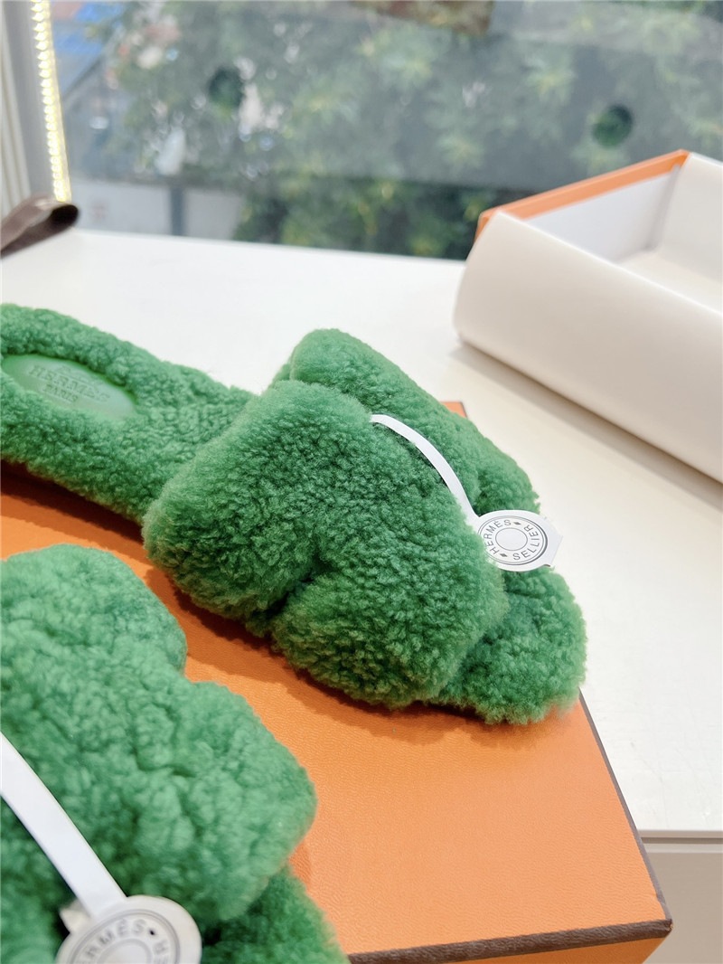 H**me5 shearling h cut-out izmir sandals green