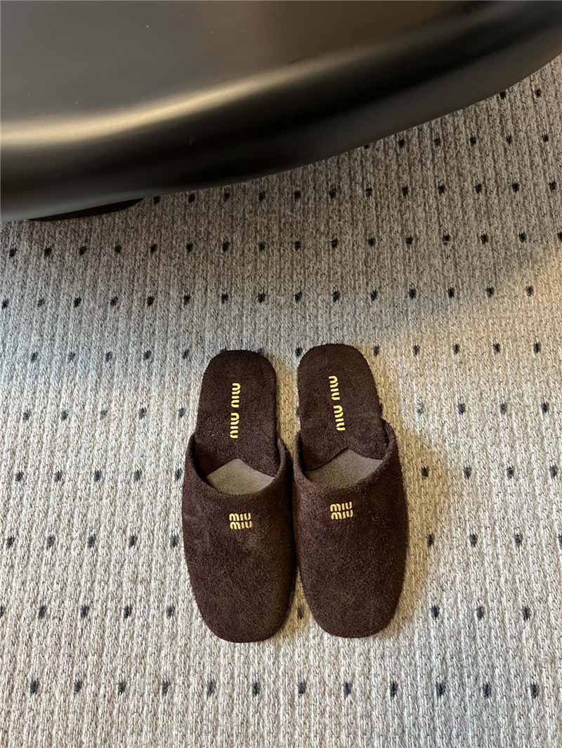 m1um1u lazy closed toe half slippers Marg*e1a replica shoes