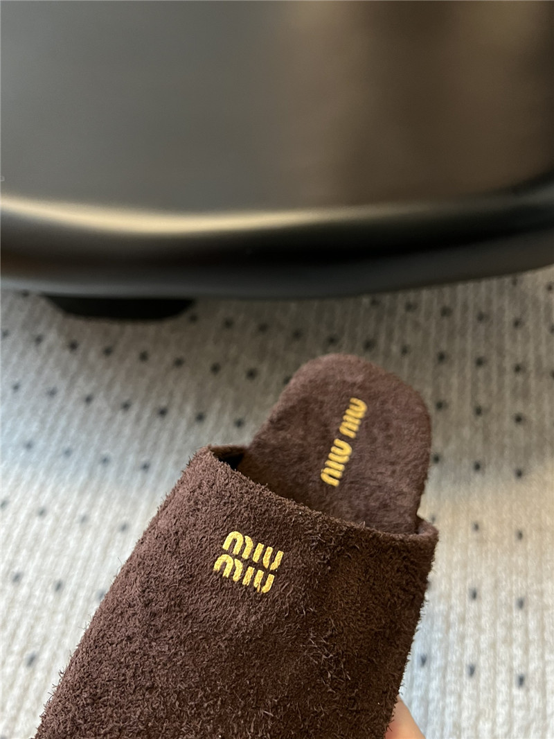 m1um1u lazy closed toe half slippers Marg*e1a replica shoes