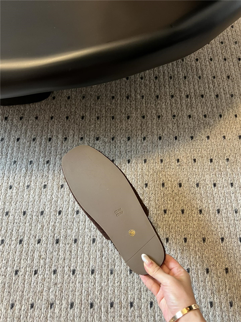 m1um1u lazy closed toe half slippers Marg*e1a replica shoes