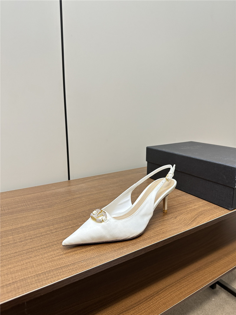 Va1e*ntin0 the bold edition vlogo slingbacks white satin