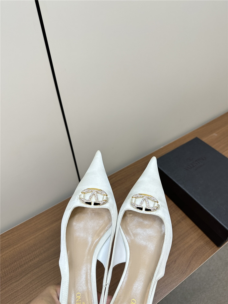 Va1e*ntin0 the bold edition vlogo slingbacks white satin