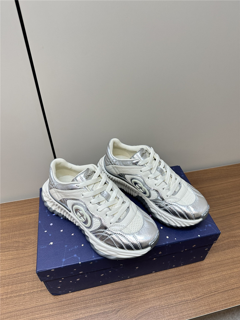 Gvc*1 interlocking g chunky sneakers