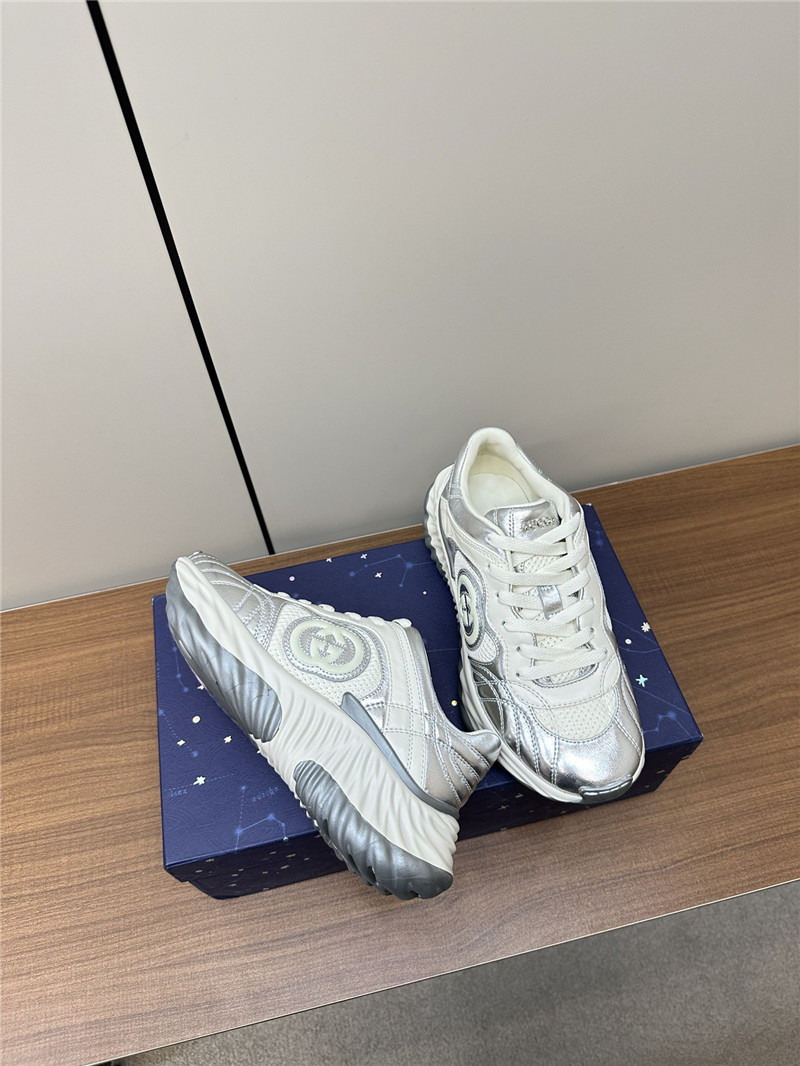 Gvc*1 interlocking g chunky sneakers