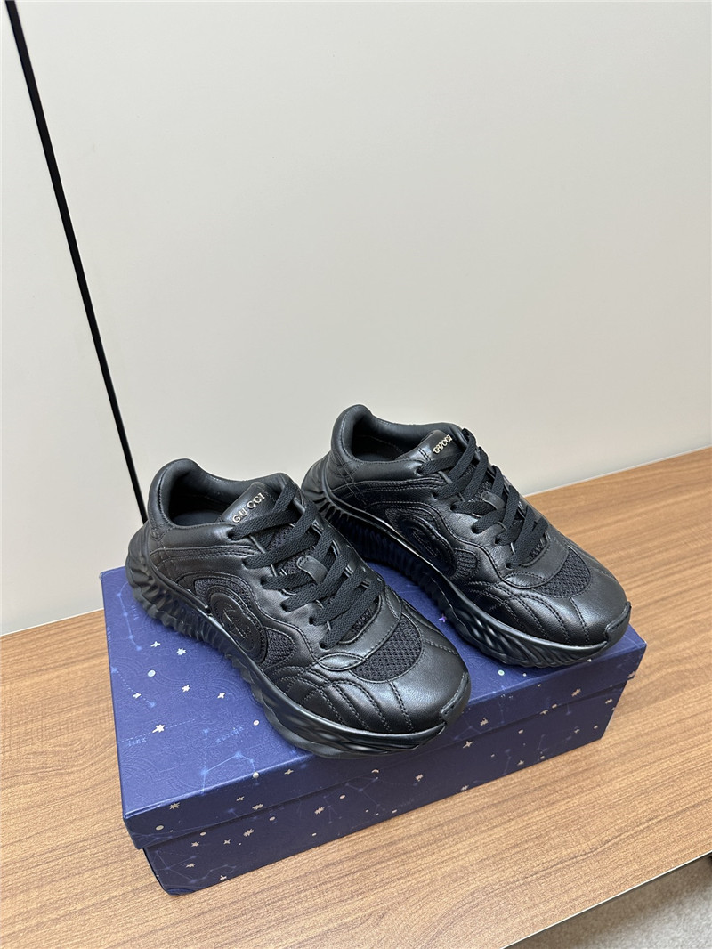 Gvc*1 black chunky sneakers