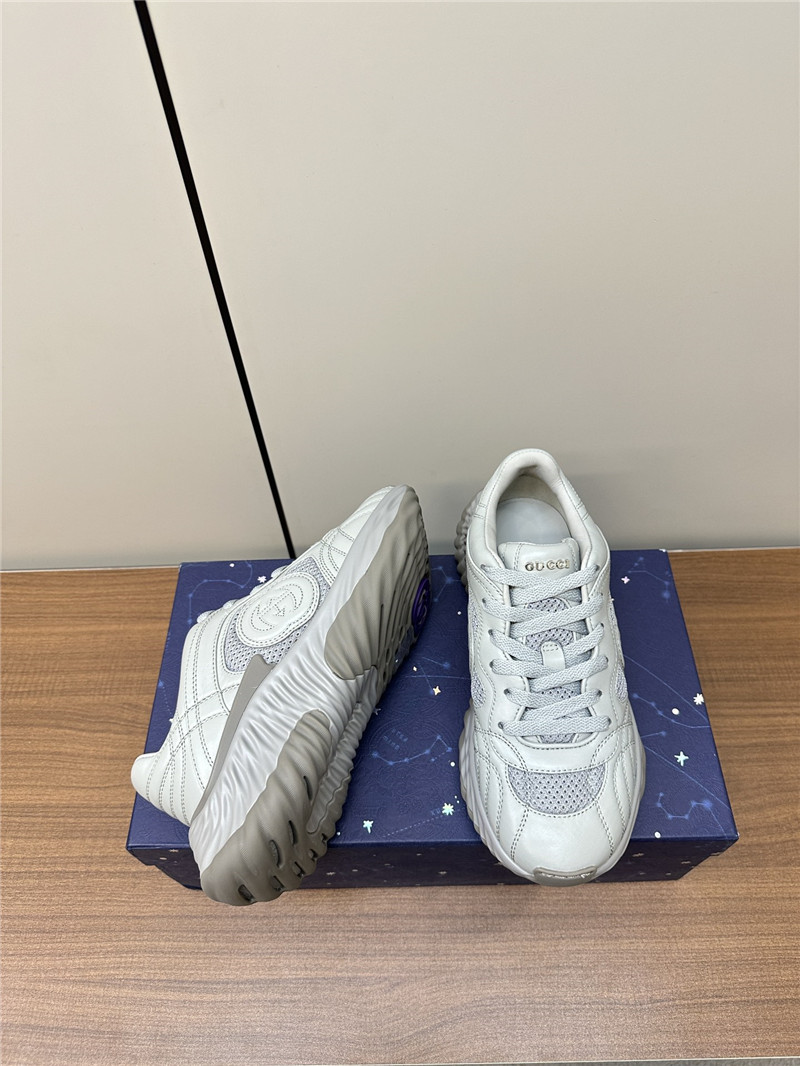 Gvc*1 gray chunky sneakers