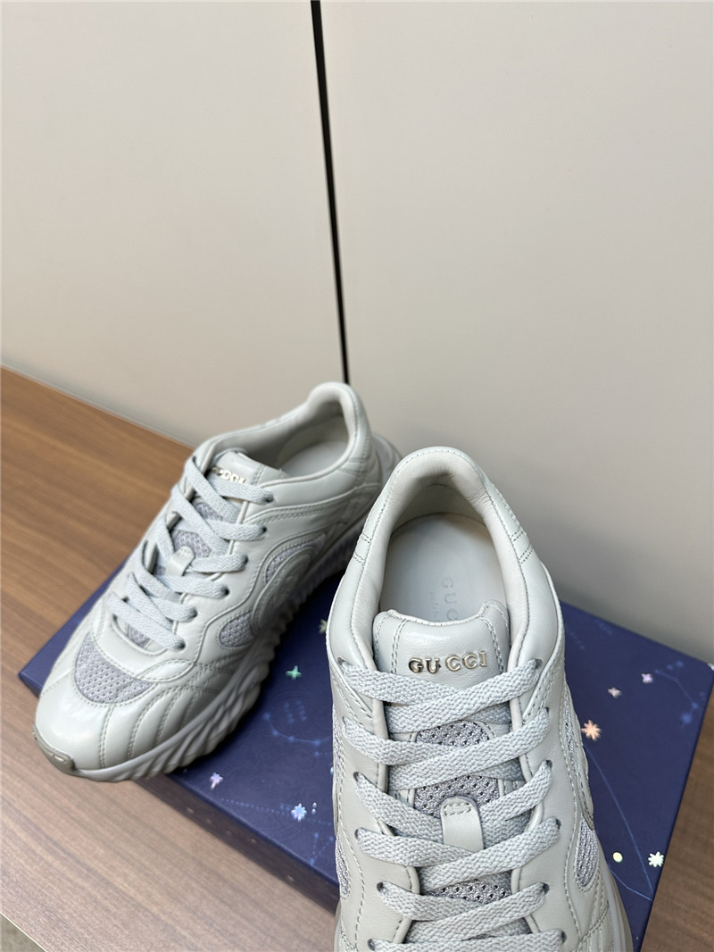 Gvc*1 gray chunky sneakers