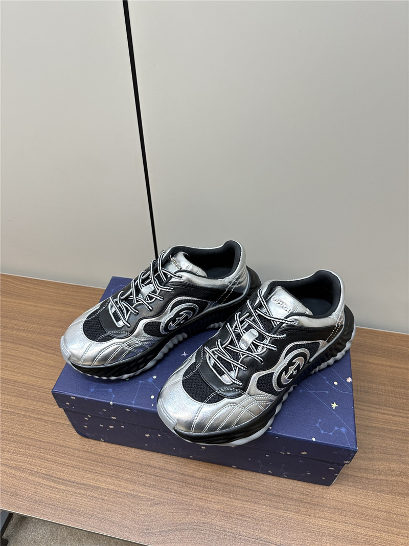 Gvc*1 interlocking g chunky sneakers black silver