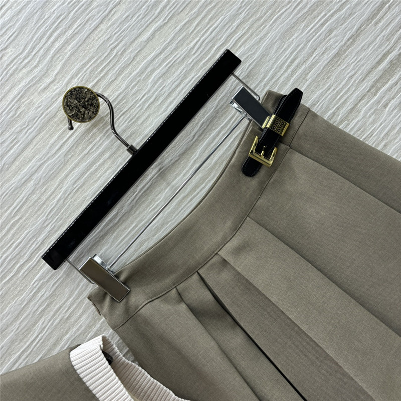 Va1e*ntin0 hand-beaded twisted short-sleeved shirt replica clothes