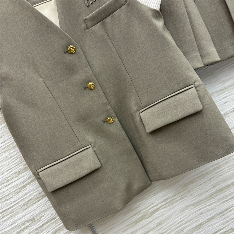 Va1e*ntin0 hand-beaded twisted short-sleeved shirt replica clothes