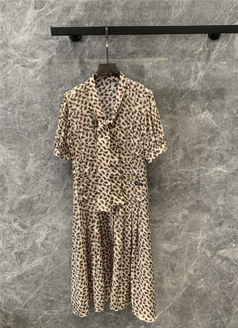 M1um1u lace-up v-neck pleated dress replica d&g clothing