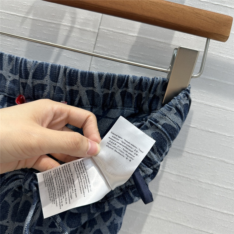 Va1e*ntin0 v jacquard denim trousers replica clothes