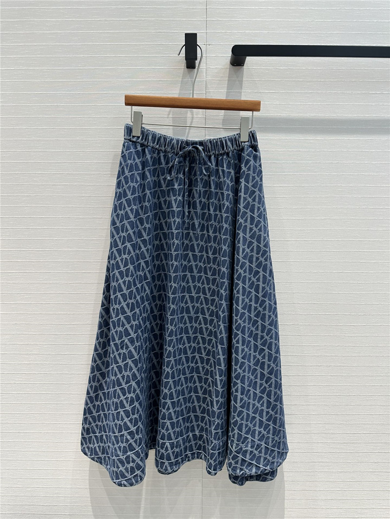 Va1e*ntin0 v jacquard denim long skirt replica clothing