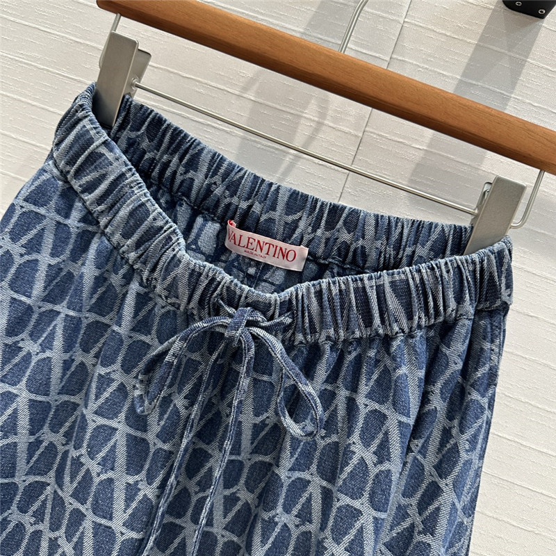 Va1e*ntin0 v jacquard denim long skirt replica clothing