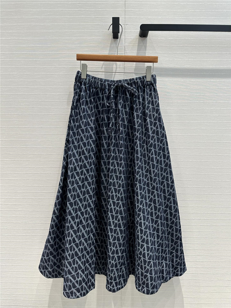 Va1e*ntin0 v jacquard denim long skirt replica clothing