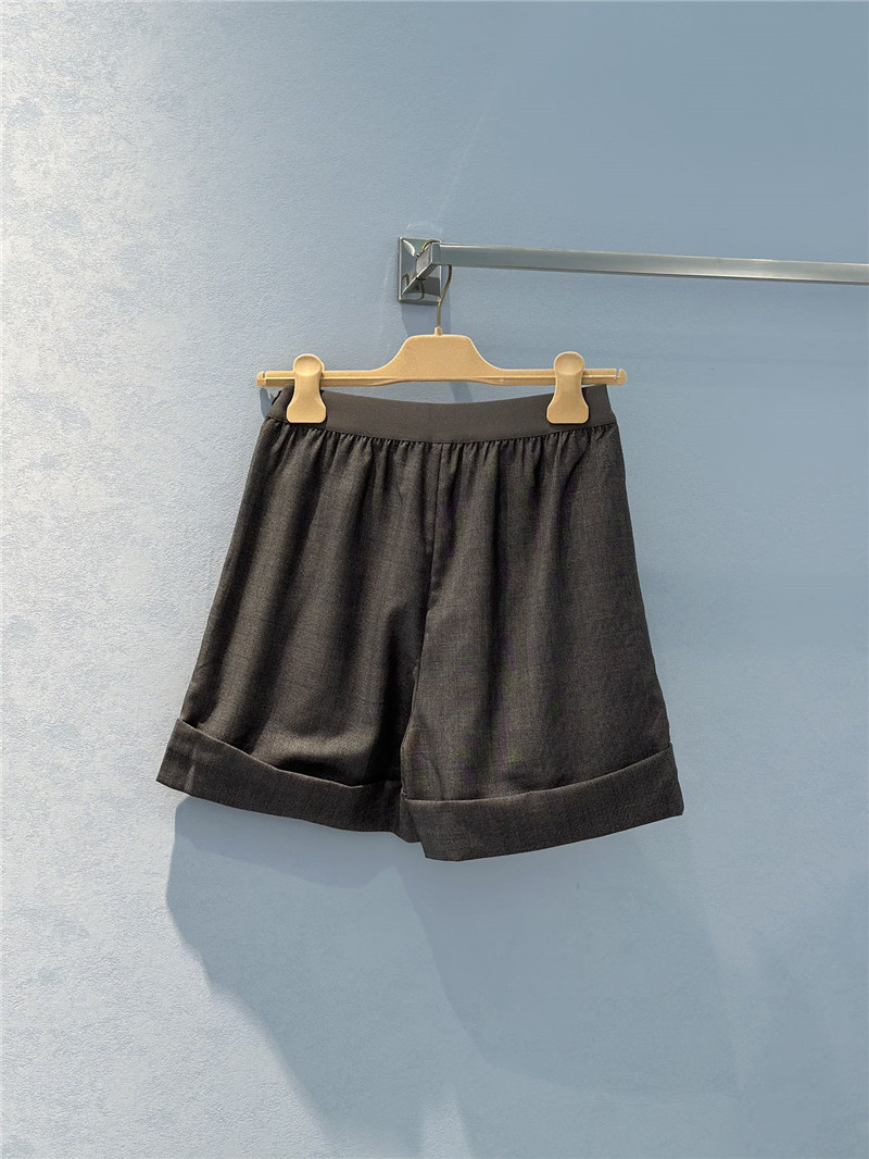 M1um1u dark pattern hem shorts replica clothing sites