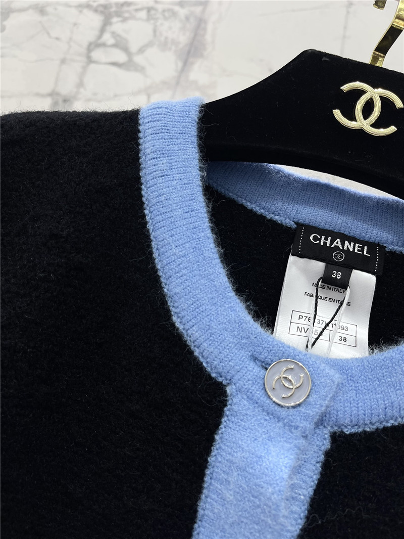 Ch**el colorblock round neck knitted cardigan replica clothes