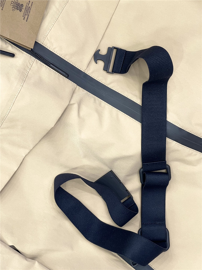 Bv*b*rry outdoor sportswear replica clothes