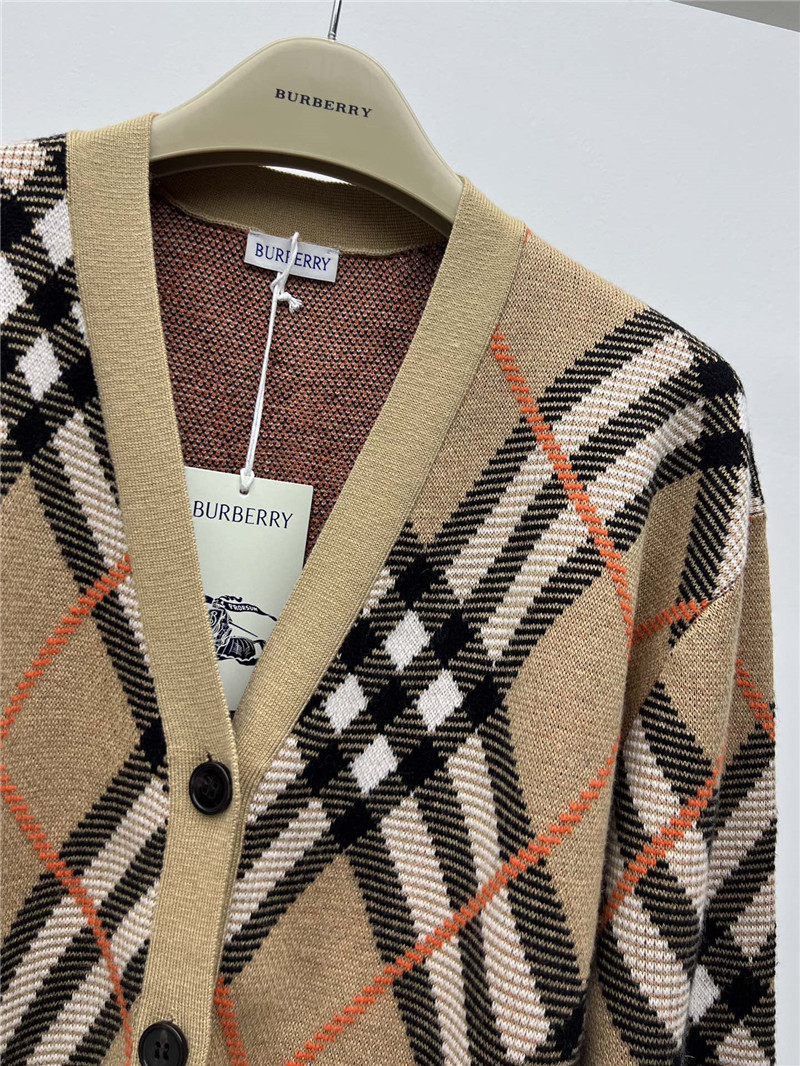 Bv*b*rry checked wool cardigan replica d&g clothing