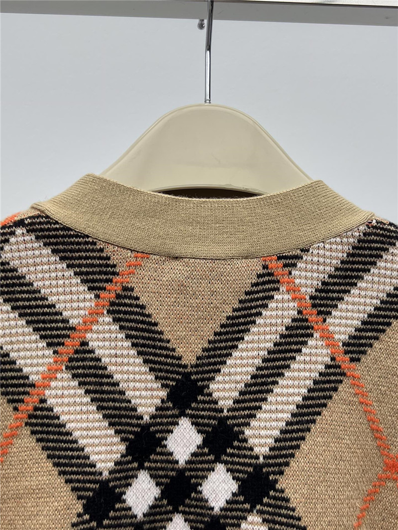 Bv*b*rry checked wool cardigan replica d&g clothing