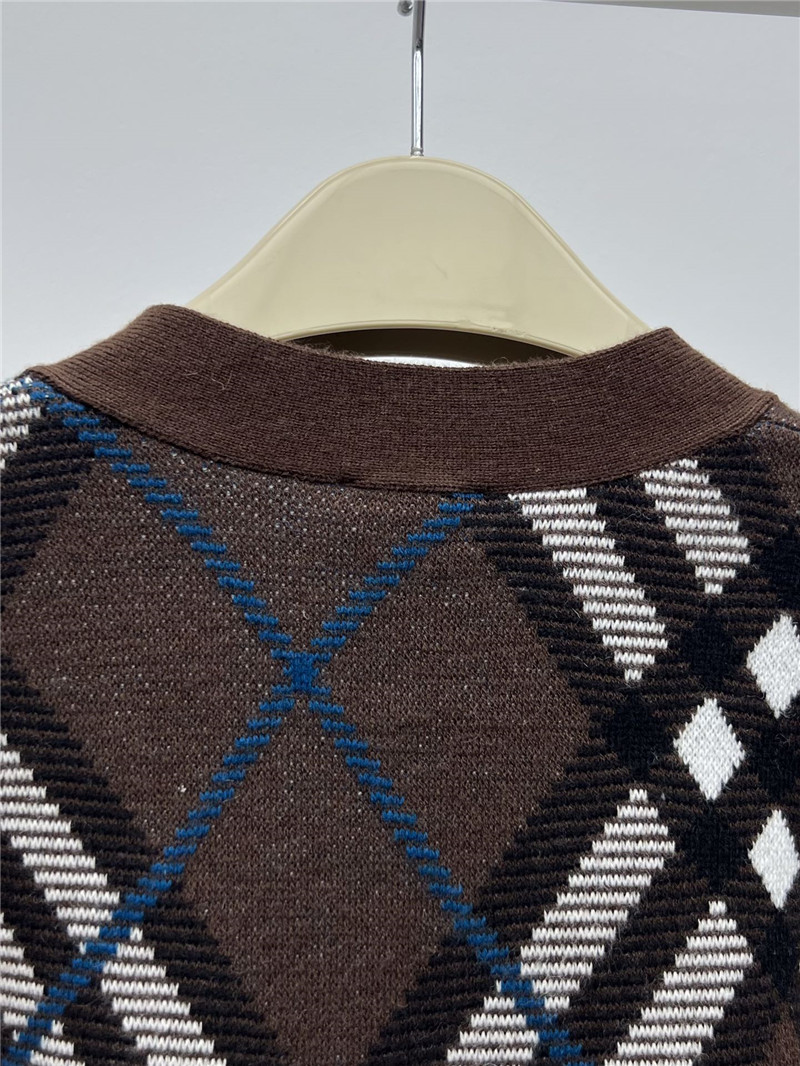 Bv*b*rry checked wool cardigan replica d&g clothing