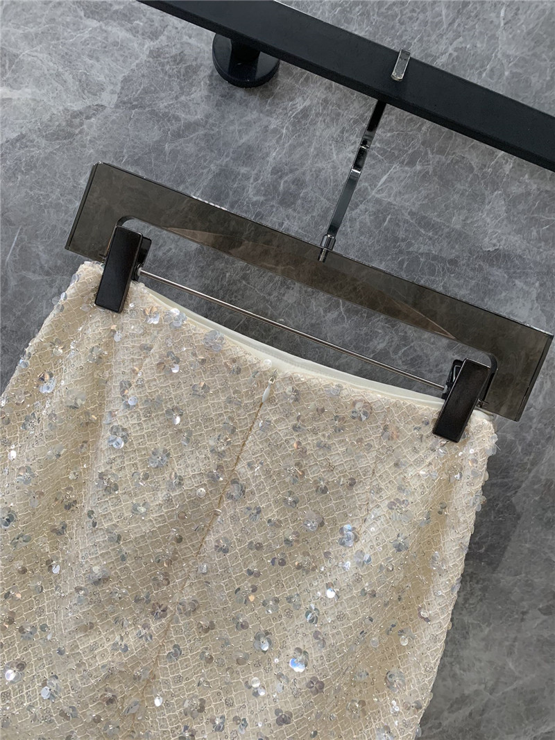 Va1e*ntin0 sequined flower straight skirt replica clothing sites