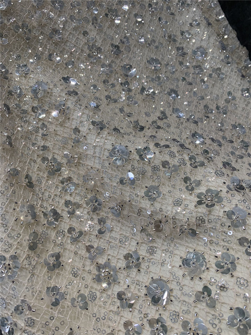 Va1e*ntin0 sequined flower straight skirt replica clothing sites