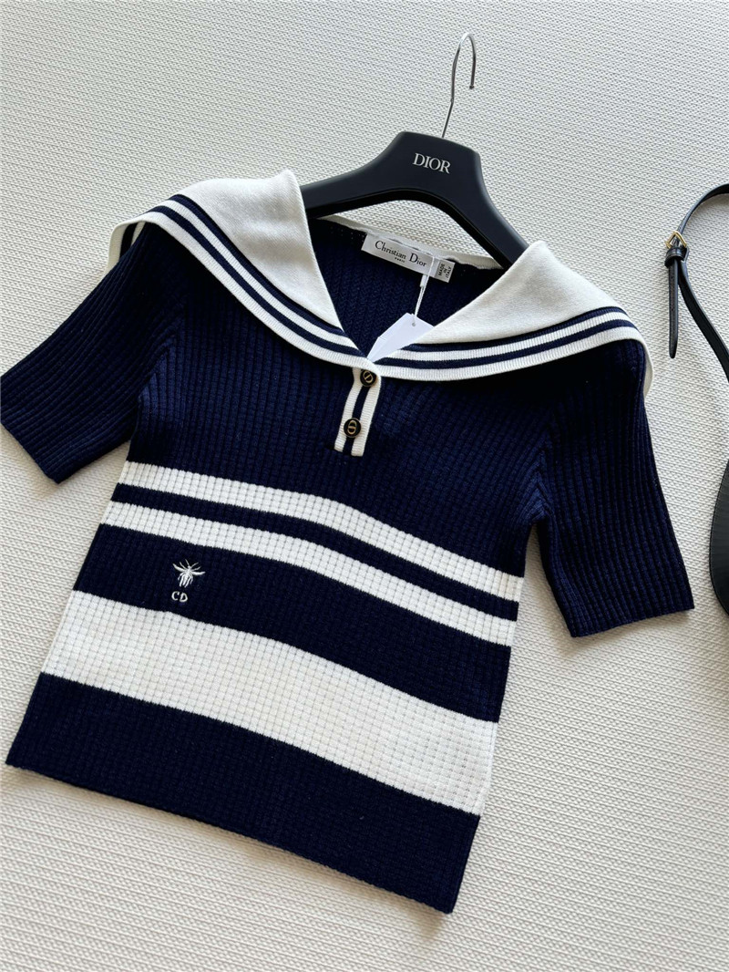 D10r navy blue and white striped knit top