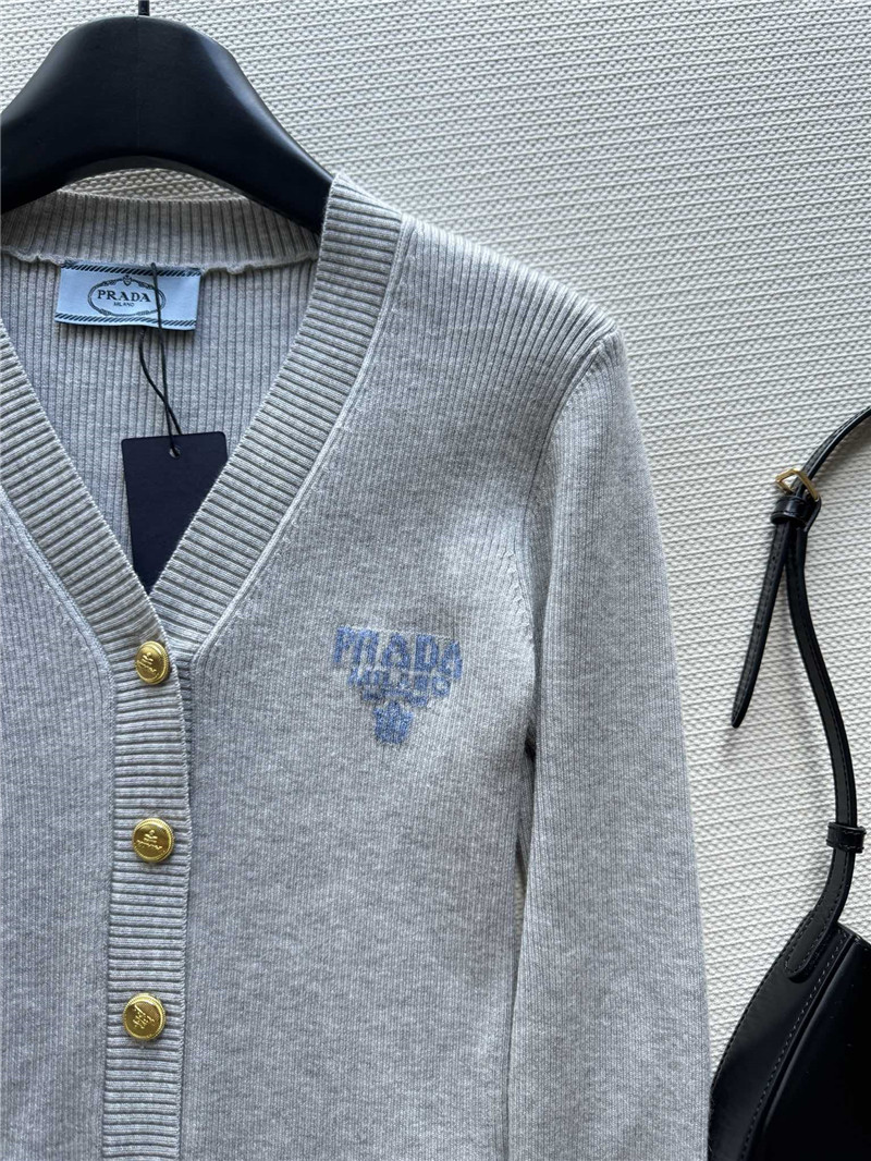 Pra*a new cardigan replica clothes