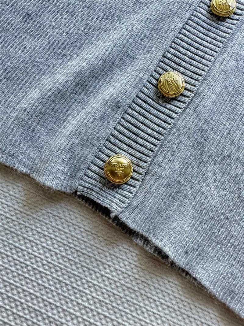 Pra*a new cardigan replica clothes