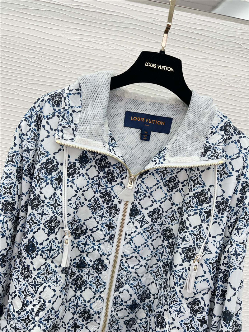 l0vis Vvtt0n lv monogram sun protection jacket replicas clothes