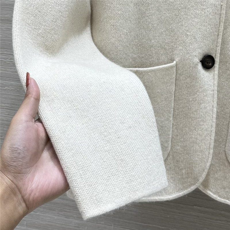 L0r0 P1ana cashmere suit replica d&g clothing