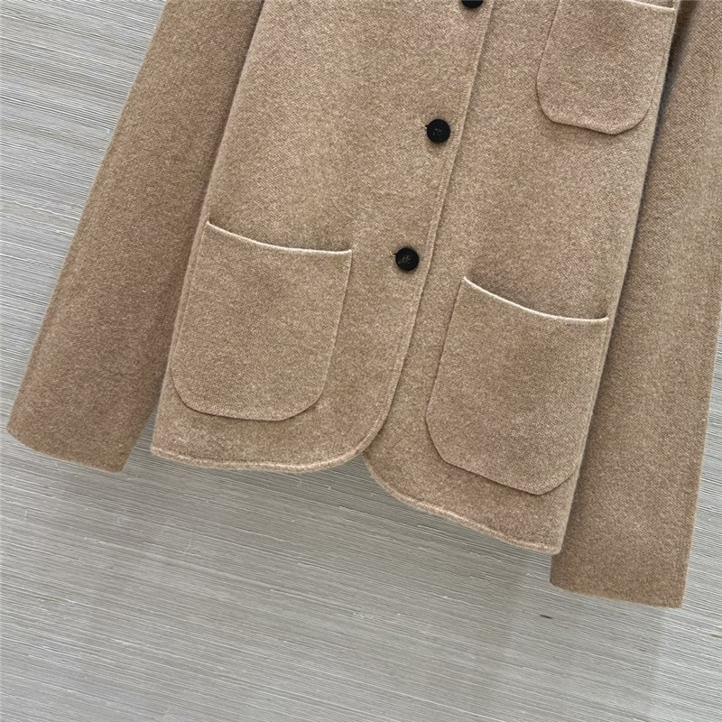 L0r0 P1ana cashmere suit replica d&g clothing