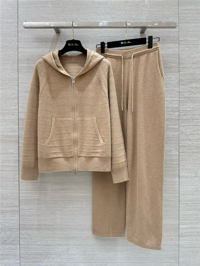 L0r0 P1ana cashmere suit replica d&g clothing